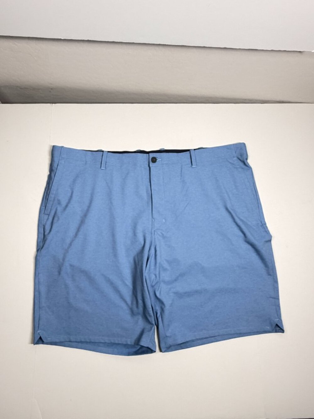 Tommy Bahama Soft Touch Polyester Shorts - Size 48 – Blue